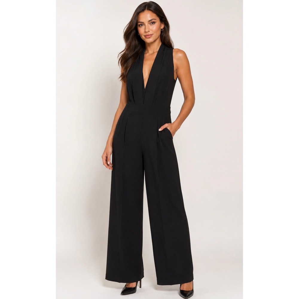 Lauren Ralph Lauren black sleeveless jumpsuit Sz 2 deep v-neckline flowing pants